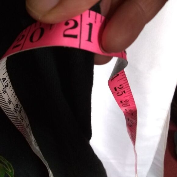 Bone Collector tee  - Picture 4 of 5